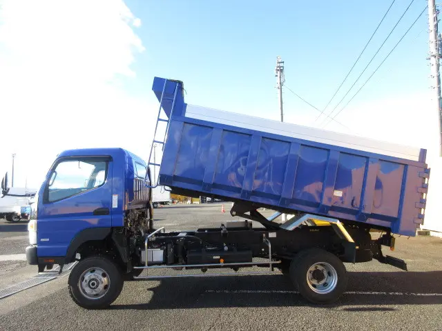 三菱 キャンター TPG-FGB70(4WD)の写真9