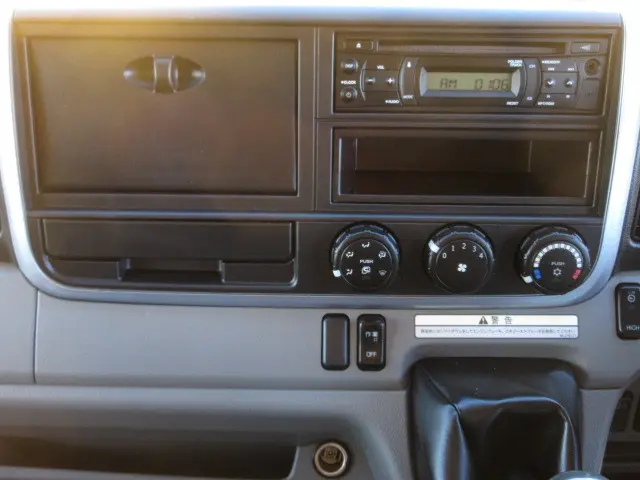 三菱 キャンター TPG-FGB70(4WD)の写真19