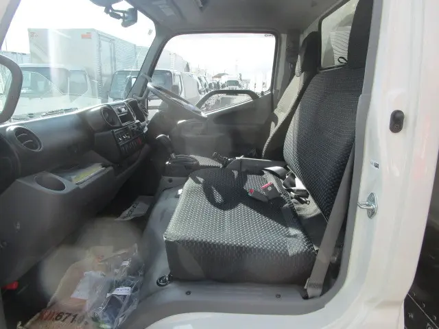 日野 デュトロ 2KG-XZU605M(2WD)の写真20