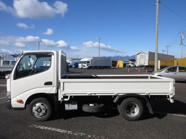 日野 デュトロ TKG-XZU605M(2WD)の写真5