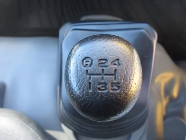 日野 デュトロ TKG-XZU605M(2WD)の写真16