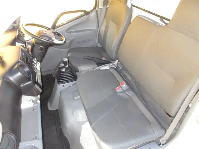 日野 デュトロ TKG-XZU605M(2WD)の写真23