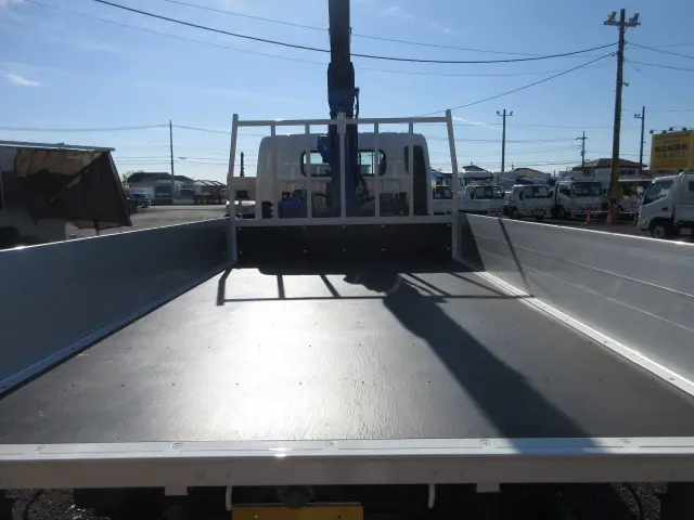 三菱 キャンター 2PG-FEB90(2WD)の写真13