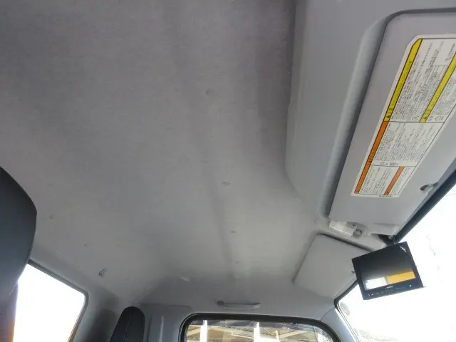 三菱 キャンター 2PG-FEB90(2WD)の写真23