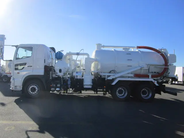 日野 プロフィア 2DG-FS1AJE(6x4)の写真5