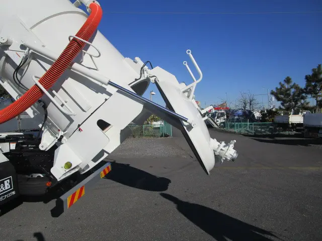 日野 プロフィア 2DG-FS1AJE(6x4)の写真10