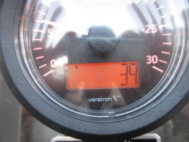 日野 プロフィア 2DG-FS1AJE(6x4)の写真20