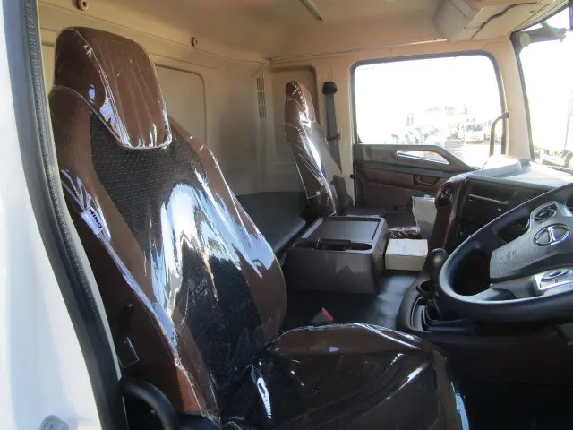 日野 プロフィア 2DG-FS1AJE(6x4)の写真24