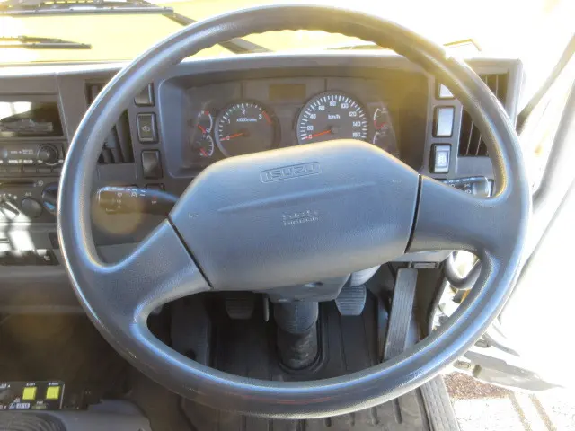 いすゞ フォワード TKG-FRR90S1(2WD)の写真17