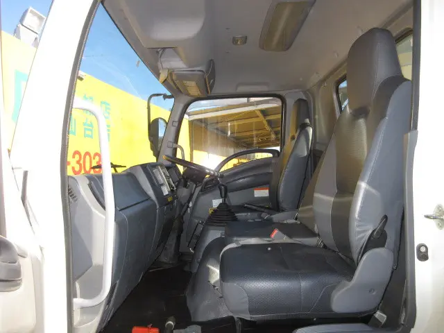 いすゞ フォワード TKG-FRR90S1(2WD)の写真26