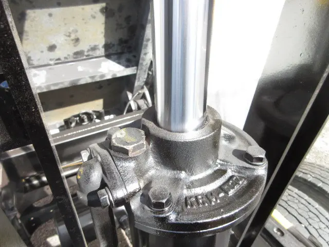 いすゞ フォワード TKG-FRR90S1(2WD)の写真41