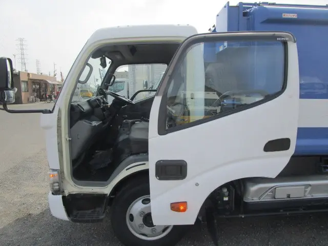 日野 デュトロ TSG-XKU600X(2WD)の写真31