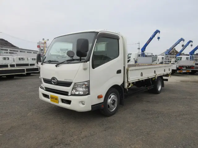 日野 デュトロ TKG-XZU710M(2WD)の写真1