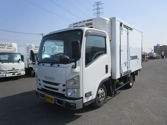 いすゞ エルフ 2RG-NLR88AN(2WD)の写真1