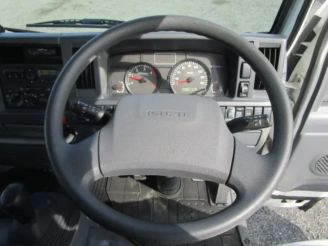 いすゞ エルフ TRG-NJR85A(2WD)の写真14