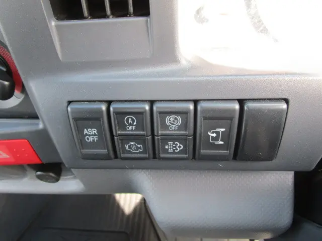 いすゞ エルフ TRG-NJR85A(2WD)の写真18