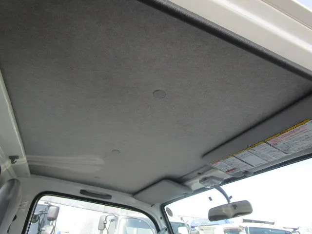 いすゞ エルフ TRG-NJR85A(2WD)の写真22