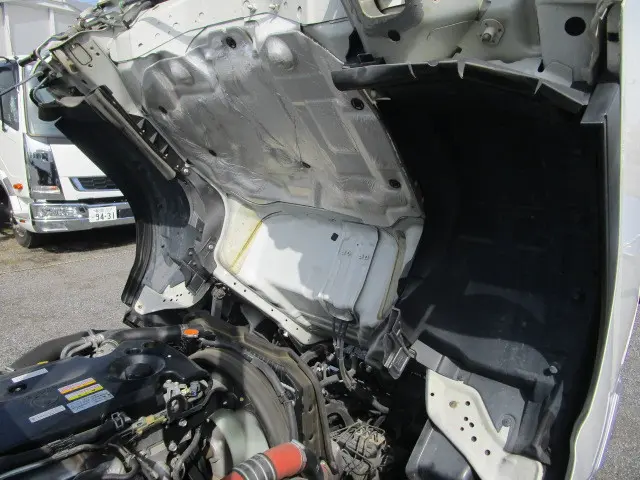 いすゞ エルフ TRG-NJR85A(2WD)の写真27