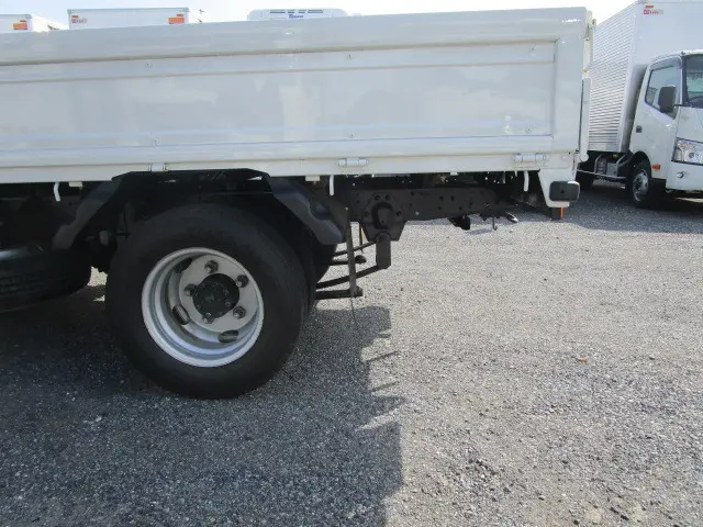 いすゞ エルフ TRG-NJR85A(2WD)の写真33