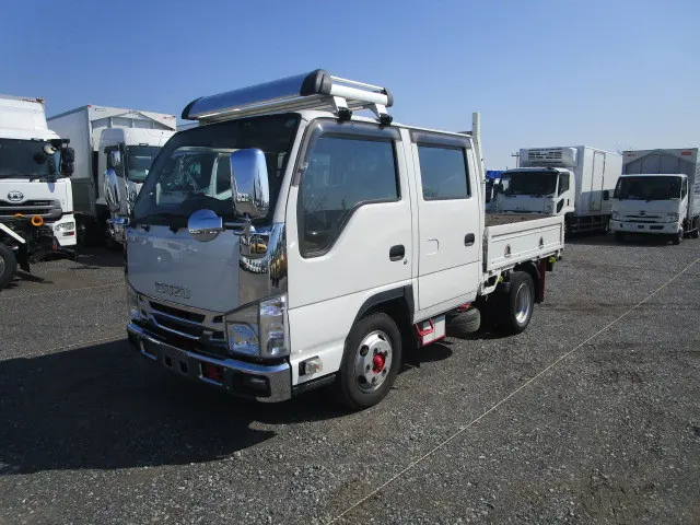 いすゞ エルフ 2RG-NJR88A(2WD)の写真1