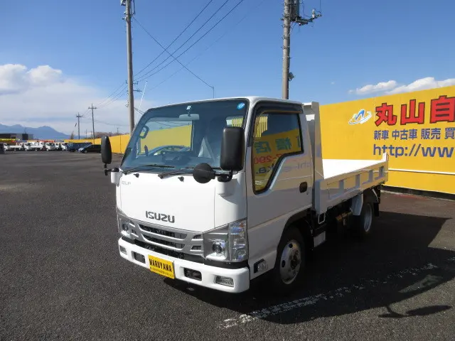 いすゞ エルフ 2PG-NKS88AD(4WD)の写真1