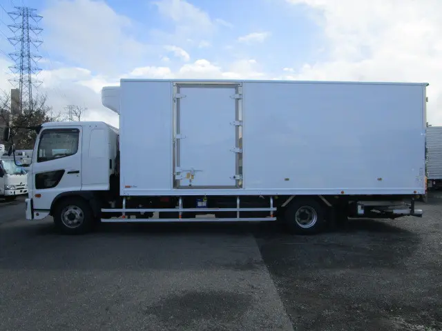 日野 レンジャー 2KG-FD2ABG(2WD)の写真5