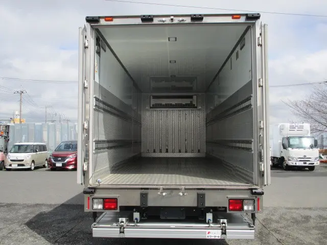日野 レンジャー 2KG-FD2ABG(2WD)の写真8