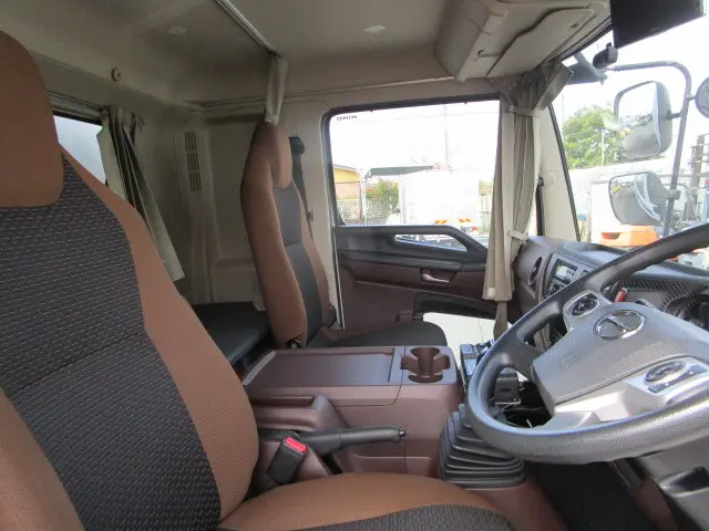 日野 レンジャー 2KG-FD2ABG(2WD)の写真11