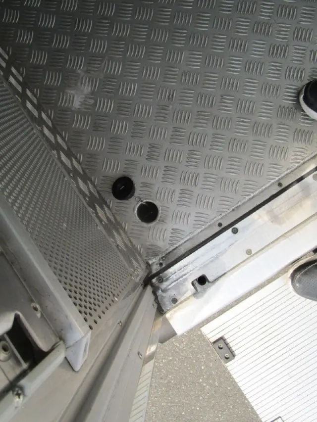 日野 レンジャー 2KG-FD2ABG(2WD)の写真34