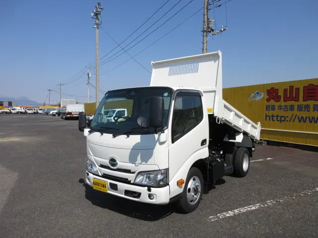 日野 デュトロ 2DG-XZU675T(4WD)の写真1