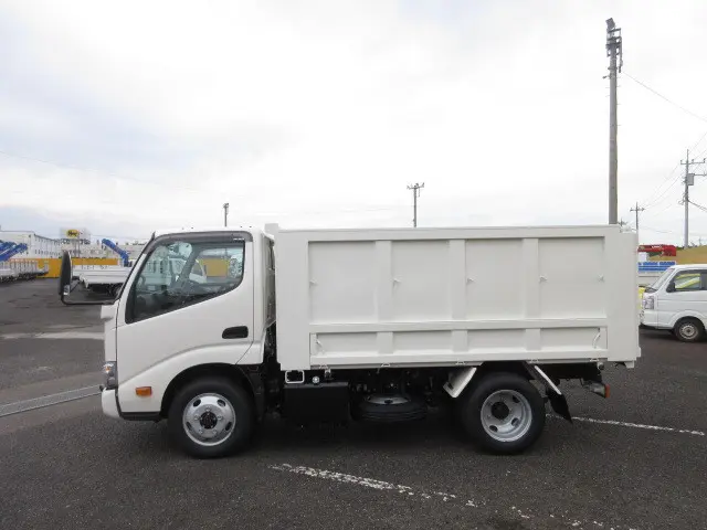 日野 デュトロ 2DG-XZU675T(4WD)の写真5