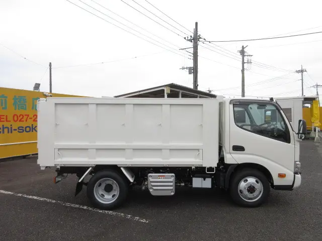 日野 デュトロ 2DG-XZU675T(4WD)の写真6