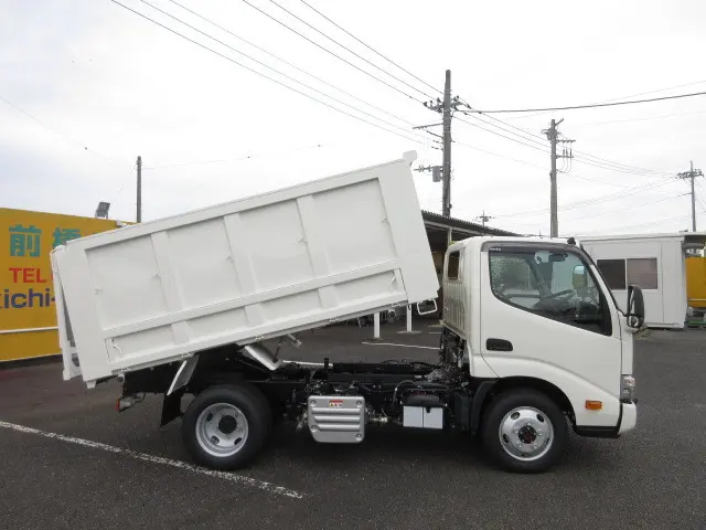日野 デュトロ 2DG-XZU675T(4WD)の写真13
