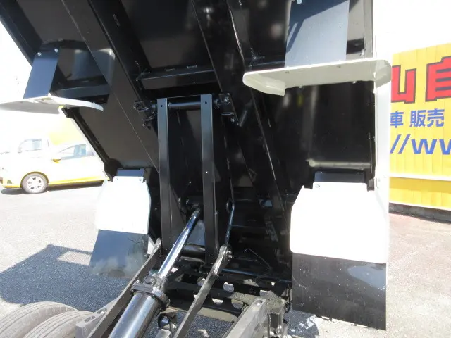 日野 デュトロ 2DG-XZU675T(4WD)の写真22