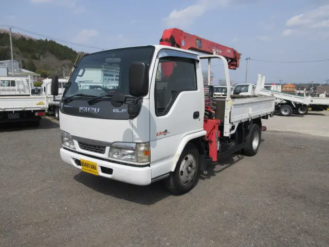 いすゞ エルフ KR-NKR81GN(2WD)の写真1