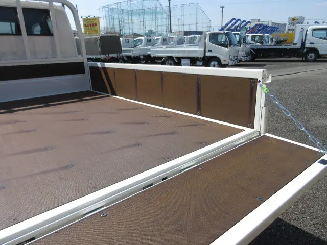 日野 デュトロ 2DG-XZU685M(4WD)の写真12