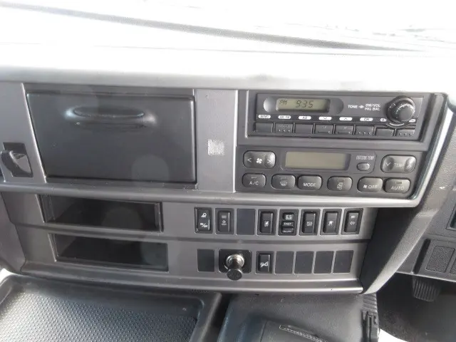 日野 プロフィア QPG-SH1EDDG(2WD)の写真11