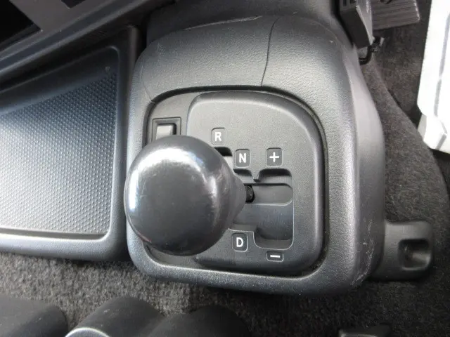 日野 プロフィア QPG-SH1EDDG(2WD)の写真12