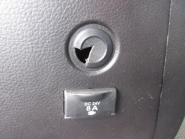 日野 プロフィア QPG-SH1EDDG(2WD)の写真15