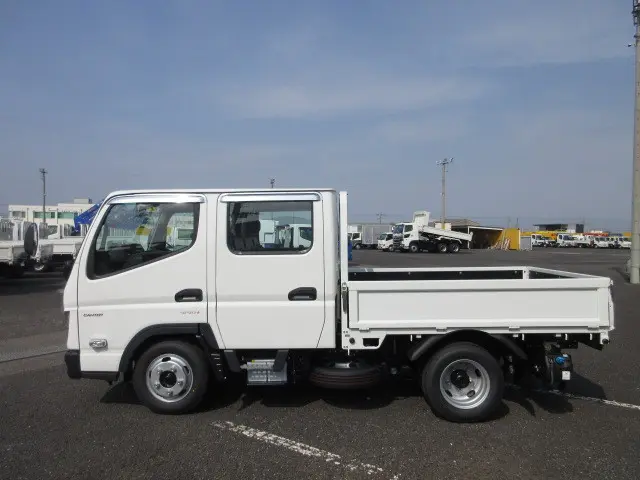 三菱 キャンター 2RG-FBA20(2WD)の写真5