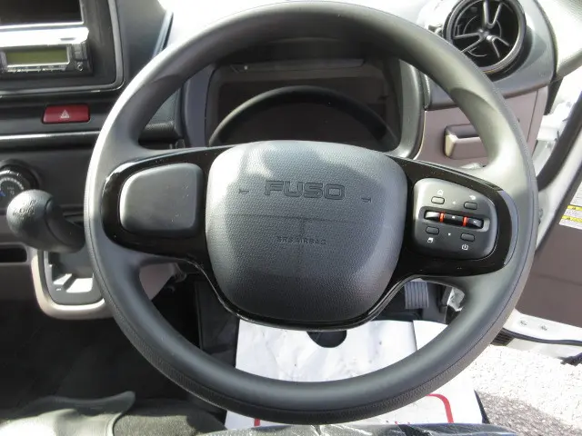 三菱 キャンター 2RG-FBA20(2WD)の写真14