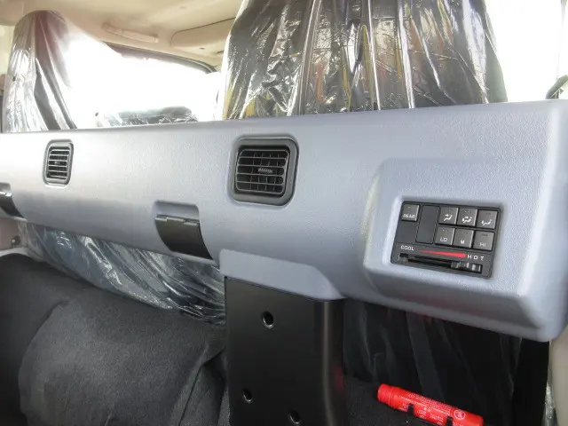 三菱 キャンター 2RG-FBA20(2WD)の写真26