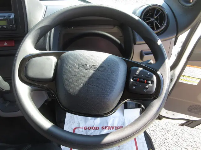 三菱 キャンター 2RG-FBA20(2WD)の写真13