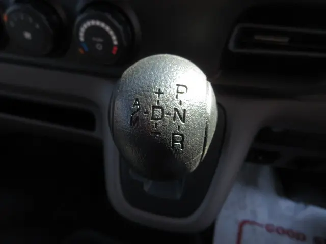 三菱 キャンター 2RG-FBA20(2WD)の写真16