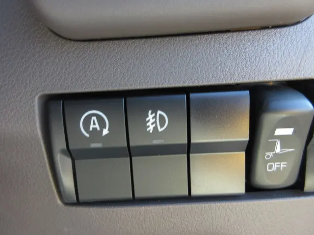 三菱 キャンター 2RG-FBA20(2WD)の写真17