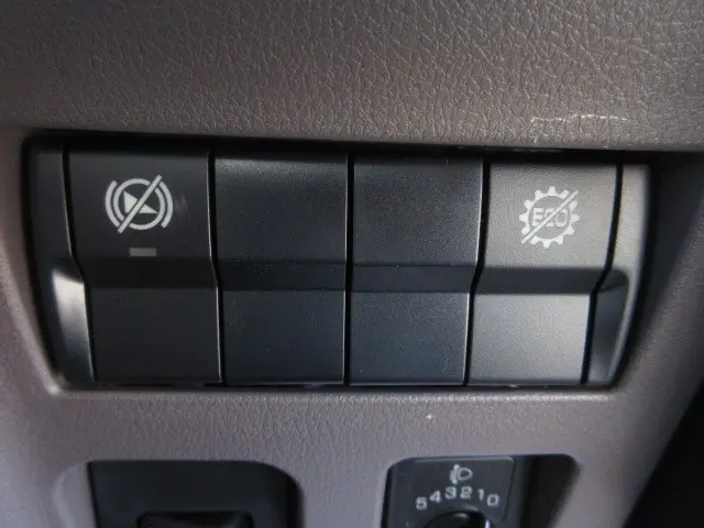 三菱 キャンター 2RG-FBA20(2WD)の写真18