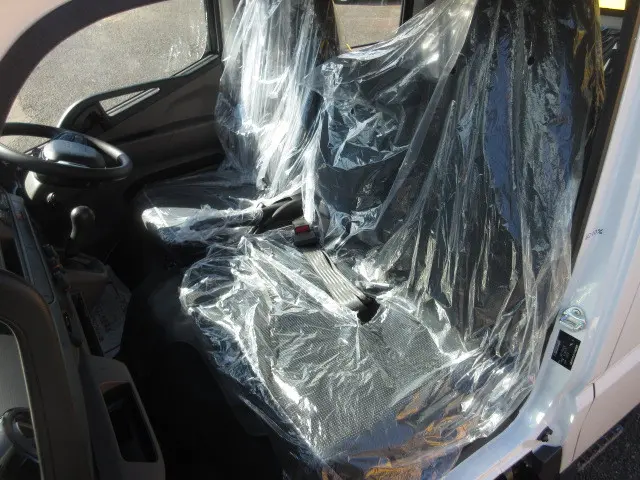 三菱 キャンター 2RG-FBA20(2WD)の写真28