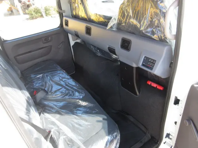 三菱 キャンター 2RG-FBA20(2WD)の写真30