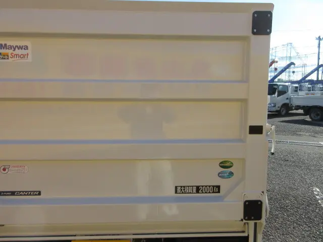 三菱 キャンター 2RG-FBA20(2WD)の写真45