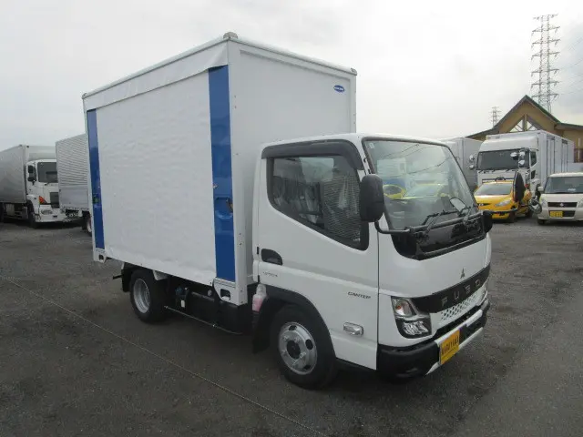 三菱 キャンター 2RG-FBA20(2WD)の写真2